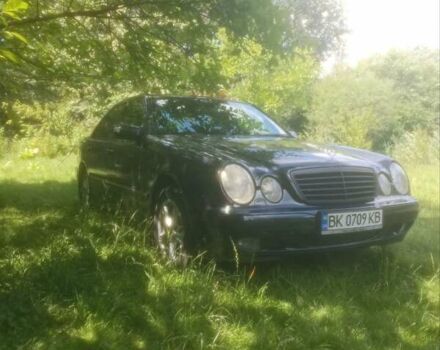 Черный Мерседес Е-Класс, объемом двигателя 2.8 л и пробегом 320 тыс. км за 4500 $, фото 8 на Automoto.ua