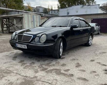 Черный Мерседес Е-Класс, объемом двигателя 3.2 л и пробегом 320 тыс. км за 3500 $, фото 1 на Automoto.ua
