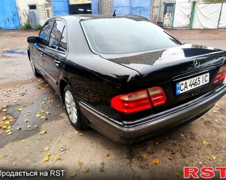 Чорний Мерседес Е-Клас, об'ємом двигуна 3.2 л та пробігом 268 тис. км за 5400 $, фото 8 на Automoto.ua