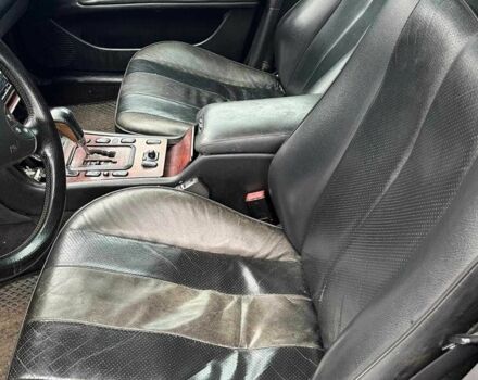 Черный Мерседес Е-Класс, объемом двигателя 2.2 л и пробегом 500 тыс. км за 4000 $, фото 1 на Automoto.ua