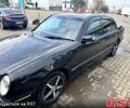 Черный Мерседес Е-Класс, объемом двигателя 3.2 л и пробегом 200 тыс. км за 5500 $, фото 1 на Automoto.ua
