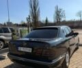Черный Мерседес Е-Класс, объемом двигателя 2.8 л и пробегом 252 тыс. км за 4000 $, фото 4 на Automoto.ua