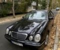 Чорний Мерседес Е-Клас, об'ємом двигуна 2 л та пробігом 3 тис. км за 4300 $, фото 1 на Automoto.ua