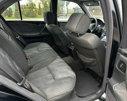 Черный Мерседес Е-Класс, объемом двигателя 2.7 л и пробегом 400 тыс. км за 3900 $, фото 6 на Automoto.ua