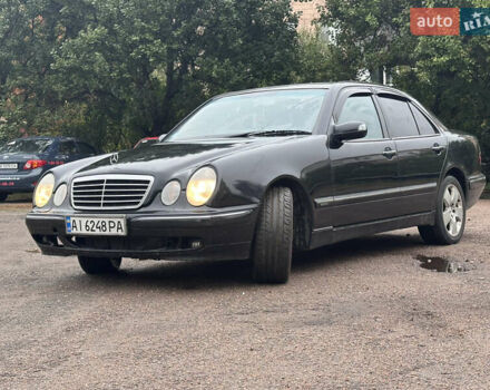 Черный Мерседес Е-Класс, объемом двигателя 2 л и пробегом 400 тыс. км за 3250 $, фото 8 на Automoto.ua