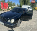 Чорний Мерседес Е-Клас, об'ємом двигуна 2 л та пробігом 350 тис. км за 3300 $, фото 1 на Automoto.ua