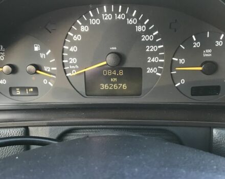 Черный Мерседес Е-Класс, объемом двигателя 0 л и пробегом 360 тыс. км за 4000 $, фото 7 на Automoto.ua