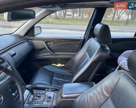 Чорний Мерседес Е-Клас, об'ємом двигуна 3.22 л та пробігом 399 тис. км за 6500 $, фото 6 на Automoto.ua