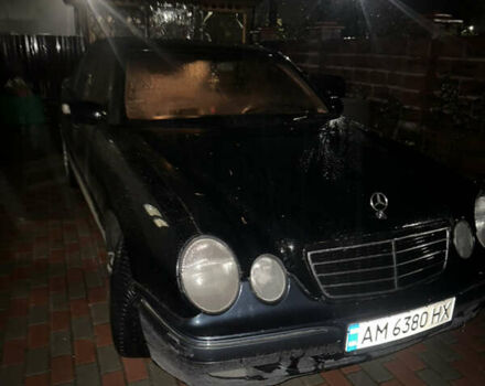 Мерседес Е-Клас 2000 у Житомирі на Automoto.ua Чорний Мерседес Е-Клас, об'ємом двигуна 2 л та пробігом 350 тис. км за 4200 $, фото 5 на Automoto.ua