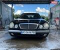 Черный Мерседес Е-Класс, объемом двигателя 2.15 л и пробегом 221 тыс. км за 3500 $, фото 1 на Automoto.ua