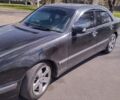Черный Мерседес Е-Класс, объемом двигателя 2.15 л и пробегом 525 тыс. км за 3800 $, фото 2 на Automoto.ua