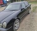 Черный Мерседес Е-Класс, объемом двигателя 2.1 л и пробегом 325 тыс. км за 4200 $, фото 4 на Automoto.ua
