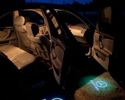 Черный Мерседес Е-Класс, объемом двигателя 3.2 л и пробегом 350 тыс. км за 3500 $, фото 6 на Automoto.ua