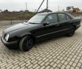 Черный Мерседес Е-Класс, объемом двигателя 2.7 л и пробегом 400 тыс. км за 3900 $, фото 5 на Automoto.ua