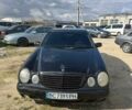 Чорний Мерседес Е-Клас, об'ємом двигуна 2 л та пробігом 370 тис. км за 2250 $, фото 1 на Automoto.ua