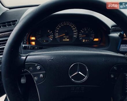 Черный Мерседес Е-Класс, объемом двигателя 4.3 л и пробегом 339 тыс. км за 5000 $, фото 9 на Automoto.ua