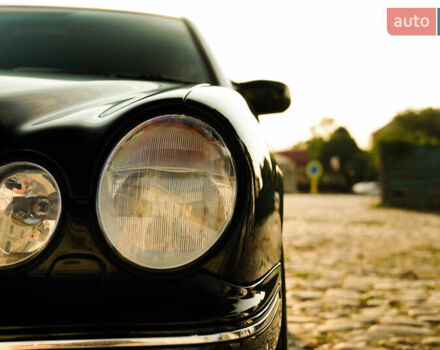 Черный Мерседес Е-Класс, объемом двигателя 3.2 л и пробегом 380 тыс. км за 7000 $, фото 9 на Automoto.ua