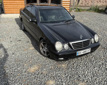 Черный Мерседес Е-Класс, объемом двигателя 2.2 л и пробегом 395 тыс. км за 4499 $, фото 14 на Automoto.ua