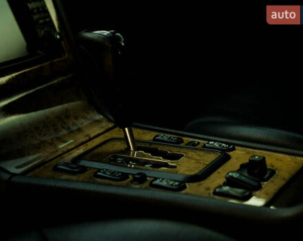 Черный Мерседес Е-Класс, объемом двигателя 3.2 л и пробегом 380 тыс. км за 7000 $, фото 29 на Automoto.ua