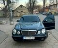 Черный Мерседес Е-Класс, объемом двигателя 3.2 л и пробегом 390 тыс. км за 4000 $, фото 1 на Automoto.ua