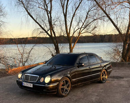 Чорний Мерседес Е-Клас, об'ємом двигуна 3.2 л та пробігом 297 тис. км за 5000 $, фото 6 на Automoto.ua