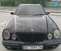 Черный Мерседес Е-Класс, объемом двигателя 2.2 л и пробегом 485 тыс. км за 4250 $, фото 4 на Automoto.ua