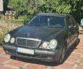 Чорний Мерседес Е-Клас, об'ємом двигуна 2.8 л та пробігом 460 тис. км за 2850 $, фото 1 на Automoto.ua
