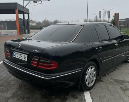 Чорний Мерседес Е-Клас, об'ємом двигуна 3.2 л та пробігом 370 тис. км за 4299 $, фото 4 на Automoto.ua