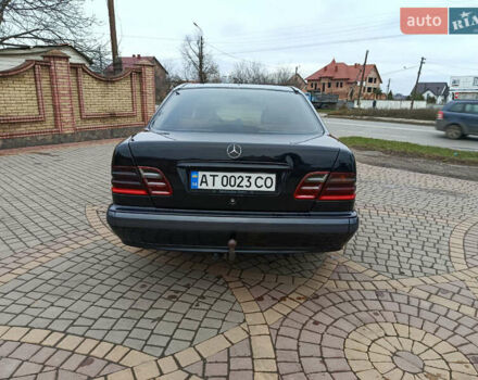 Черный Мерседес Е-Класс, объемом двигателя 2.15 л и пробегом 370 тыс. км за 3450 $, фото 8 на Automoto.ua