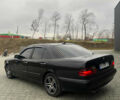 Черный Мерседес Е-Класс, объемом двигателя 2 л и пробегом 430 тыс. км за 3600 $, фото 1 на Automoto.ua