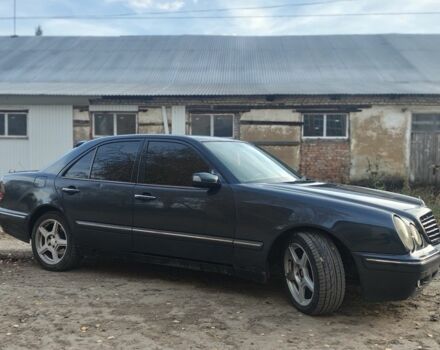 Чорний Мерседес Е-Клас, об'ємом двигуна 3.2 л та пробігом 405 тис. км за 4700 $, фото 5 на Automoto.ua