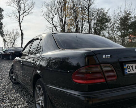 Черный Мерседес Е-Класс, объемом двигателя 2.2 л и пробегом 395 тыс. км за 4499 $, фото 7 на Automoto.ua