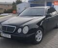 Черный Мерседес Е-Класс, объемом двигателя 2.4 л и пробегом 320 тыс. км за 4400 $, фото 1 на Automoto.ua