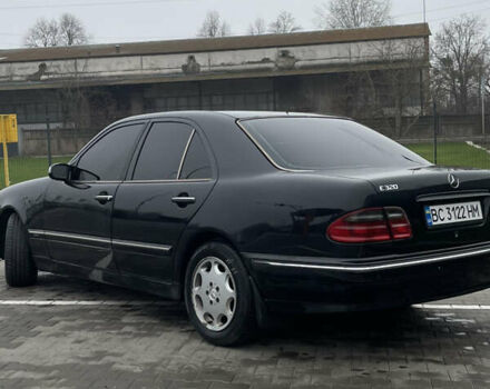 Чорний Мерседес Е-Клас, об'ємом двигуна 3.2 л та пробігом 370 тис. км за 4299 $, фото 6 на Automoto.ua