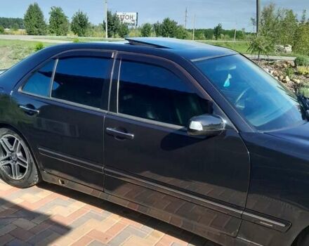 Чорний Мерседес Е-Клас, об'ємом двигуна 2 л та пробігом 496 тис. км за 5000 $, фото 4 на Automoto.ua