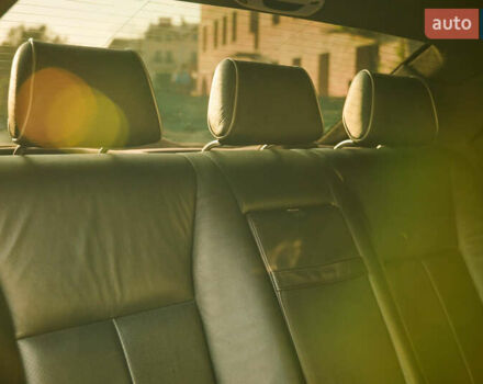 Черный Мерседес Е-Класс, объемом двигателя 3.2 л и пробегом 380 тыс. км за 7000 $, фото 40 на Automoto.ua