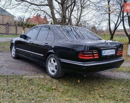 Чорний Мерседес Е-Клас, об'ємом двигуна 3.22 л та пробігом 390 тис. км за 3950 $, фото 5 на Automoto.ua