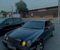 Чорний Мерседес Е-Клас, об'ємом двигуна 2.6 л та пробігом 527 тис. км за 3500 $, фото 1 на Automoto.ua