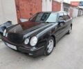 Мерседес Е-Клас 2001 у Прилуках на Automoto.ua Чорний Мерседес Е-Клас, об'ємом двигуна 2 л та пробігом 284 тис. км за 4150 $, фото 1 на Automoto.ua
