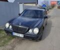 Чорний Мерседес Е-Клас, об'ємом двигуна 2 л та пробігом 438 тис. км за 3200 $, фото 1 на Automoto.ua