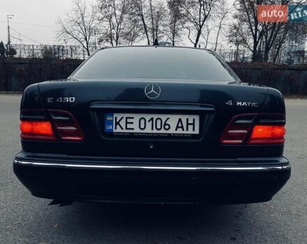 Черный Мерседес Е-Класс, объемом двигателя 4.3 л и пробегом 339 тыс. км за 5000 $, фото 5 на Automoto.ua