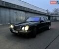 Черный Мерседес Е-Класс, объемом двигателя 2.1 л и пробегом 345 тыс. км за 3500 $, фото 1 на Automoto.ua