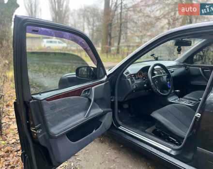 Черный Мерседес Е-Класс, объемом двигателя 2 л и пробегом 358 тыс. км за 2600 $, фото 10 на Automoto.ua