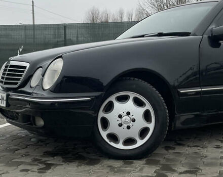 Чорний Мерседес Е-Клас, об'ємом двигуна 3.2 л та пробігом 370 тис. км за 4299 $, фото 7 на Automoto.ua