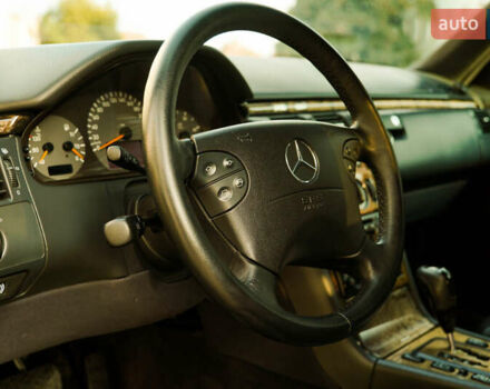 Черный Мерседес Е-Класс, объемом двигателя 3.2 л и пробегом 380 тыс. км за 7000 $, фото 27 на Automoto.ua