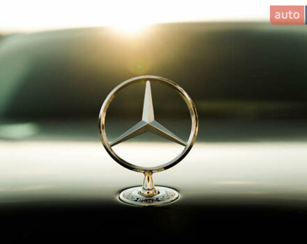 Черный Мерседес Е-Класс, объемом двигателя 3.2 л и пробегом 380 тыс. км за 7000 $, фото 7 на Automoto.ua