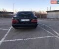 Чорний Мерседес Е-Клас, об'ємом двигуна 2 л та пробігом 430 тис. км за 2999 $, фото 4 на Automoto.ua