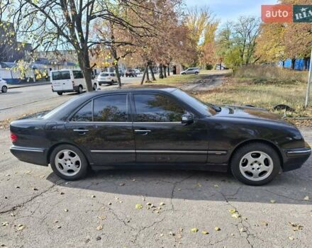 Мерседес Е-Класс 2001 в Киеве на Automoto.ua Черный Мерседес Е-Класс, объемом двигателя 2.8 л и пробегом 460 тыс. км за 5000 $, фото 9 на Automoto.ua