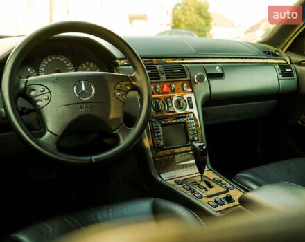 Черный Мерседес Е-Класс, объемом двигателя 3.2 л и пробегом 380 тыс. км за 7000 $, фото 33 на Automoto.ua