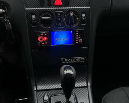 Черный Мерседес Е-Класс, объемом двигателя 2 л и пробегом 358 тыс. км за 2600 $, фото 13 на Automoto.ua